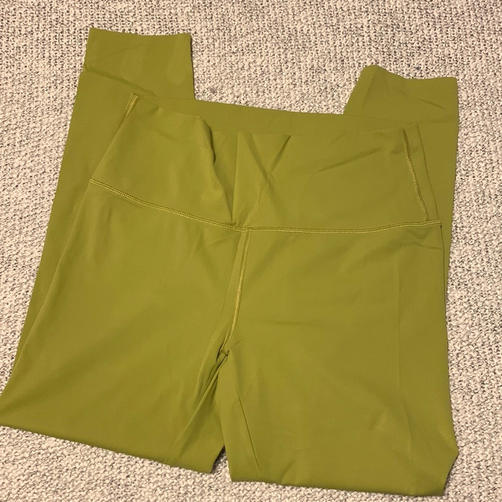 Pistachio Luxe leggings